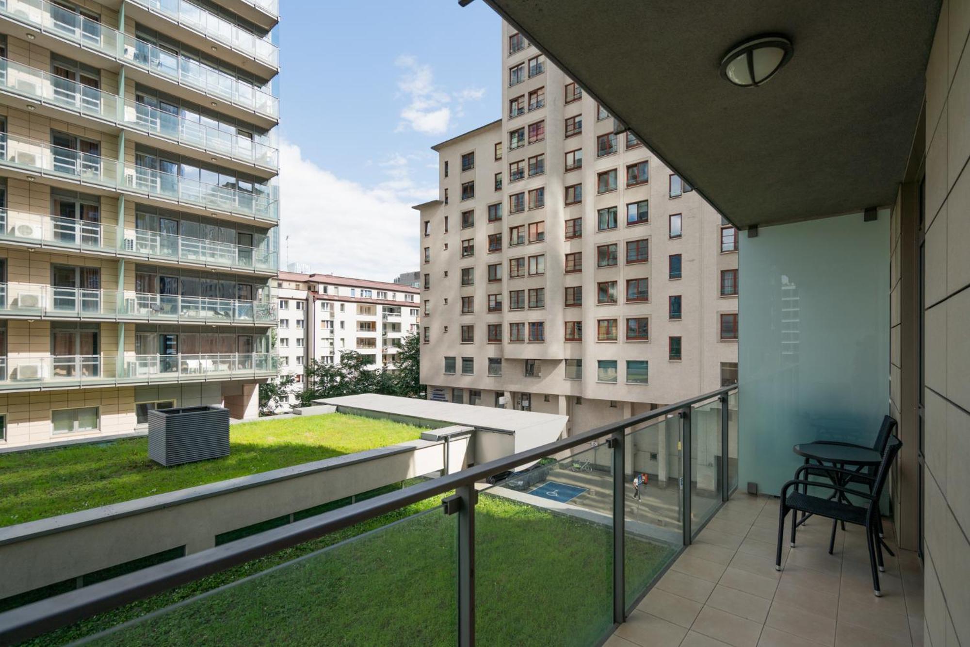 Platinum Towers J&k Varsovia