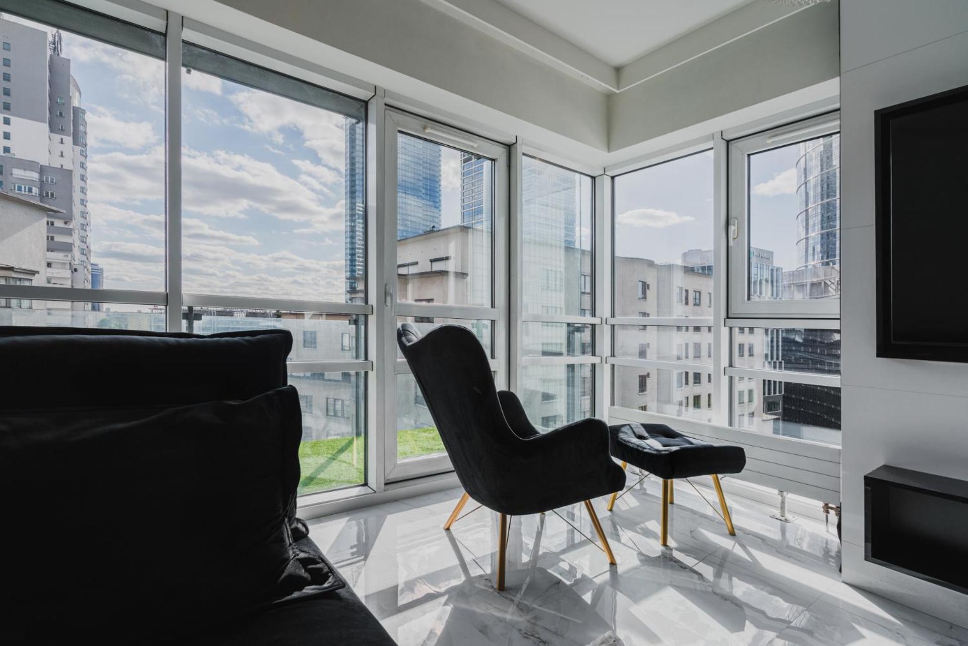 Platinum Towers J&k Varsovia
