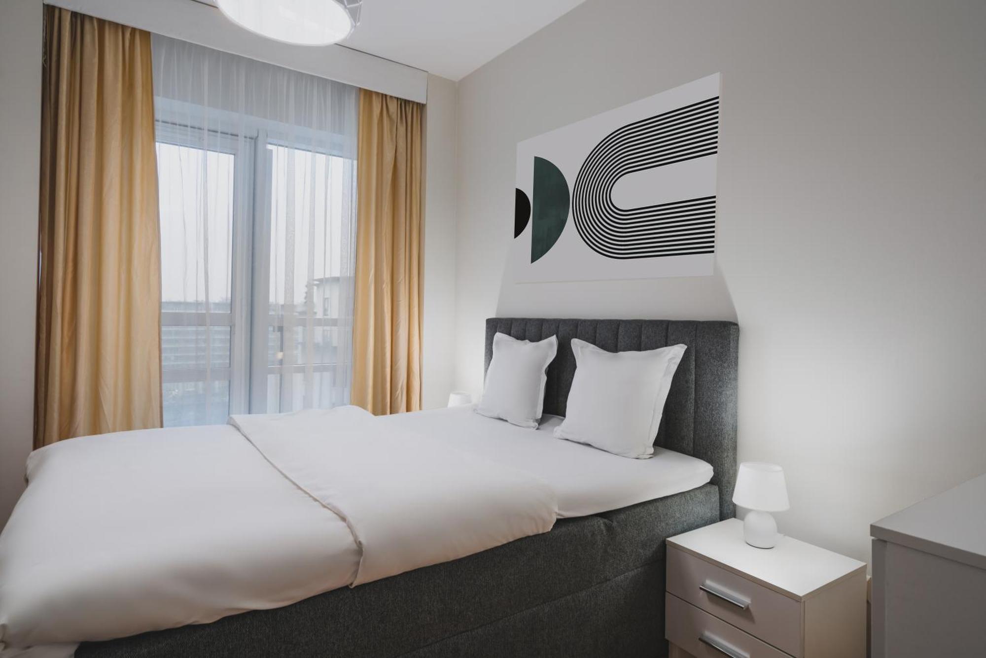 Platinum Towers J&k Varsovia